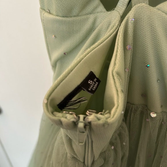 Green Gown/ Prom Dress with Sparkle Details - Picture 4 of 4